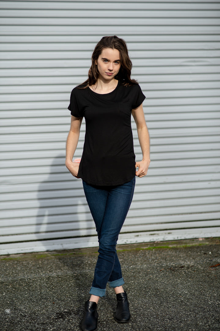 Women's Black Scoop Neck T-shirt