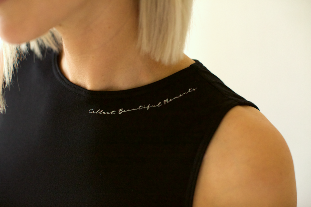 Black Scoop Neck Women's Tank top